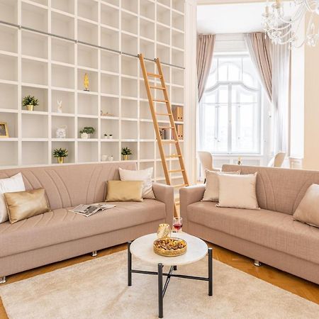 Matilda Luxury Suite Apartment Budapest Exteriör bild
