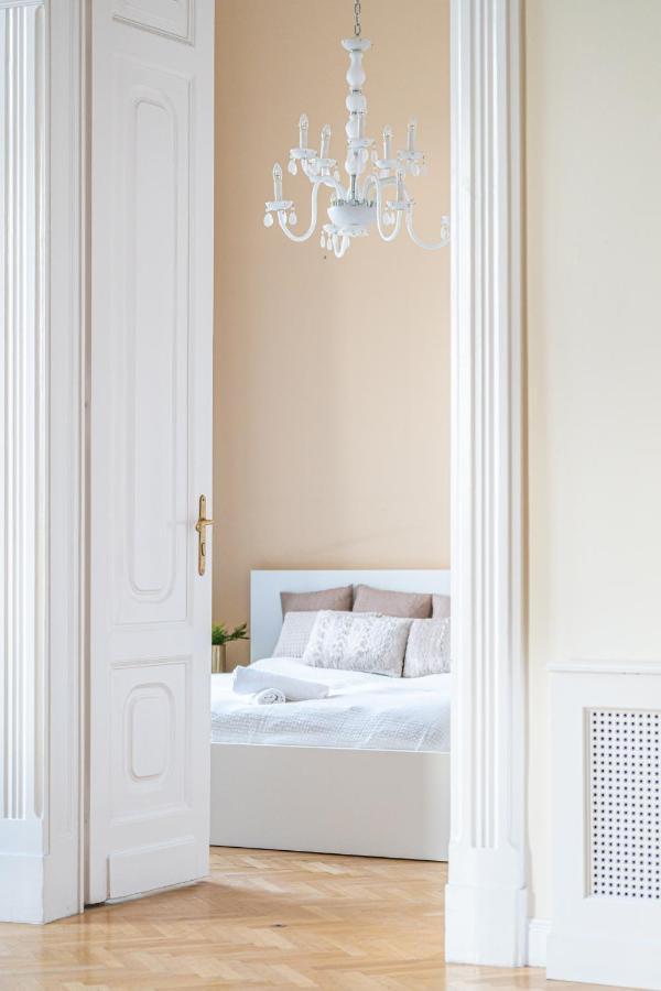 Matilda Luxury Suite Apartment Budapest Exteriör bild