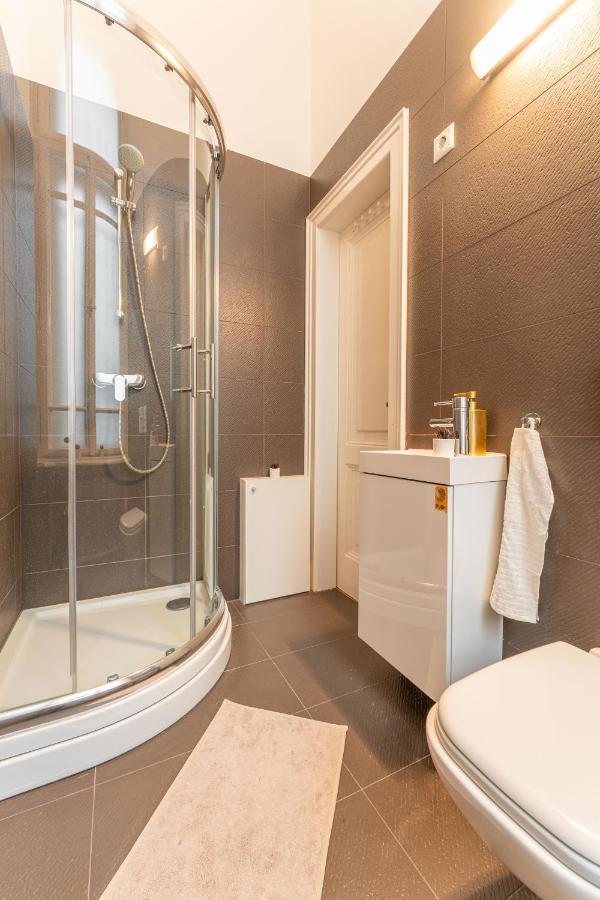 Matilda Luxury Suite Apartment Budapest Exteriör bild