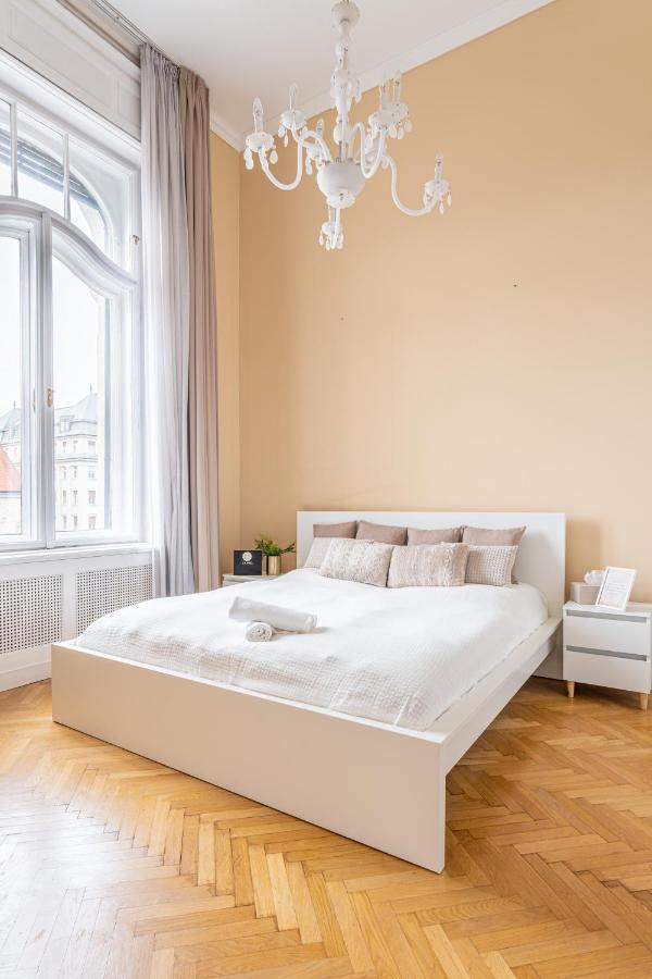 Matilda Luxury Suite Apartment Budapest Exteriör bild